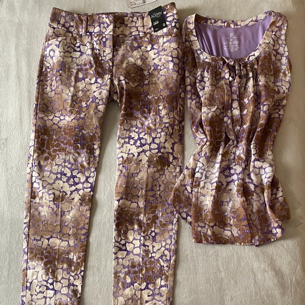 New York & Company, 0, Purple Rust Scale, Slim Leg Crop Pant & Free matching Top